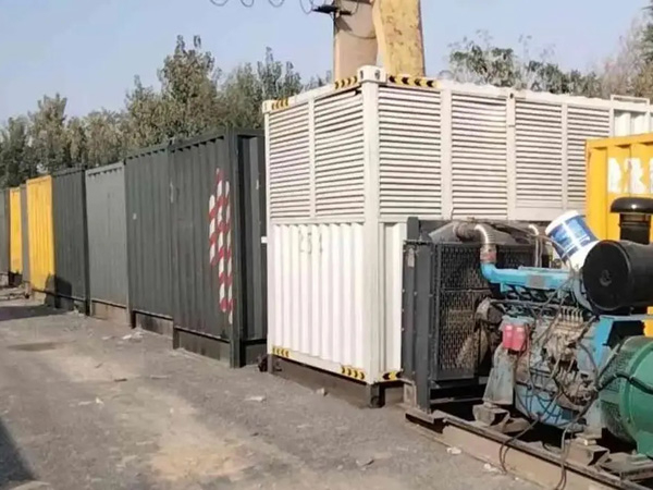 元宝200KW柴油发电机机组每小时油耗是多少？